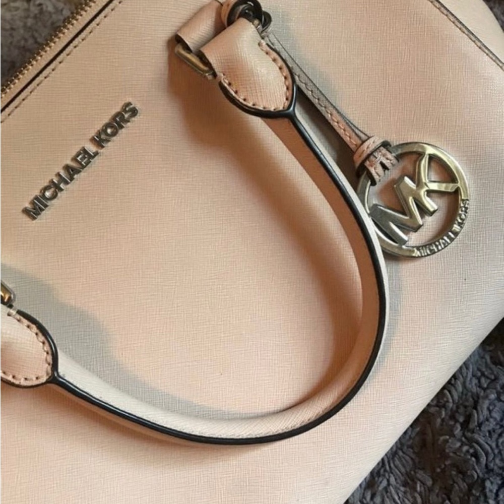 Michael Kors Blush Shoulder Bag